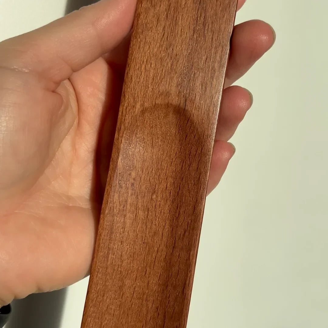 Magnetisk Skohorn i Massivt Træ – 55 cm